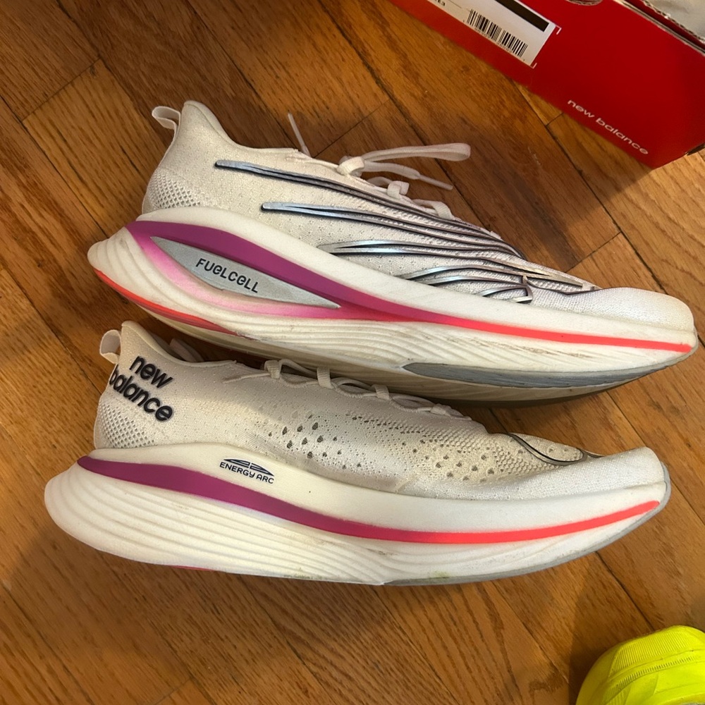 New balance Fuel Cell SC Elite V3 worn once